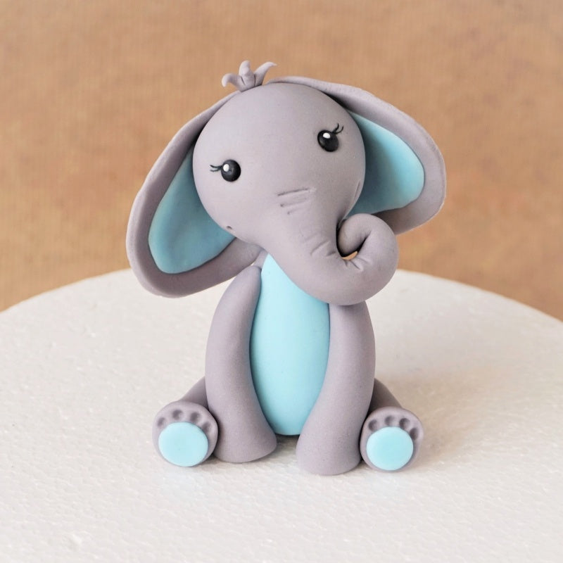Fondant elephant cake topper –