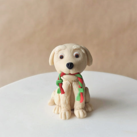 Fondant labrador cake topper