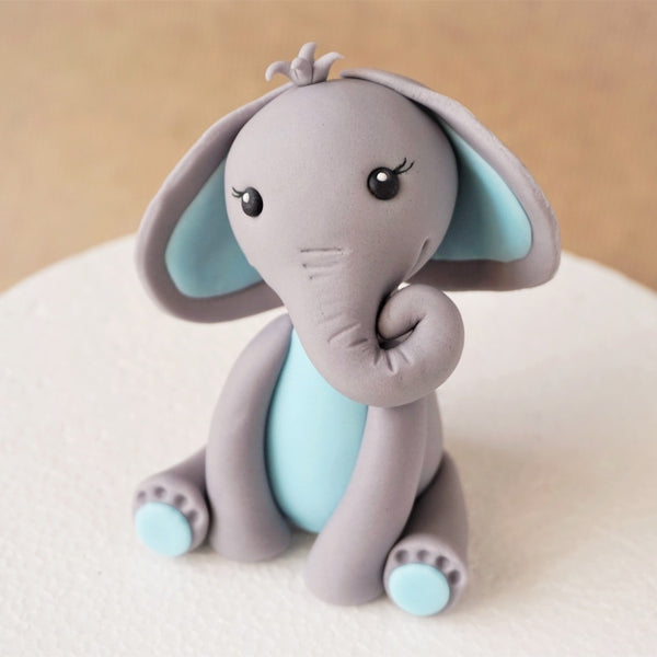 Fondant elephant cake topper