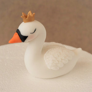 Fondant swan cake topper